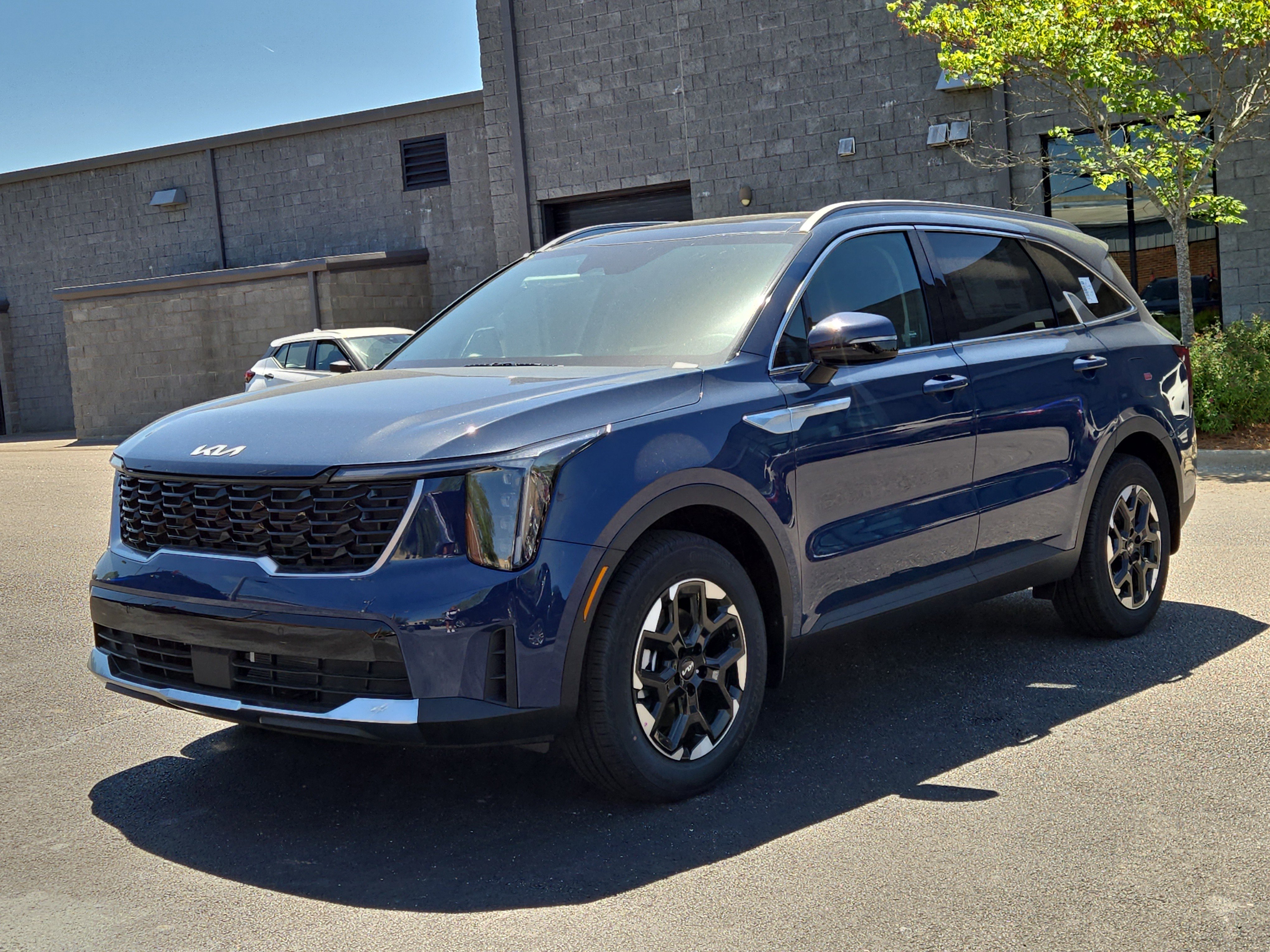2026 Kia Sorento S AT's photo