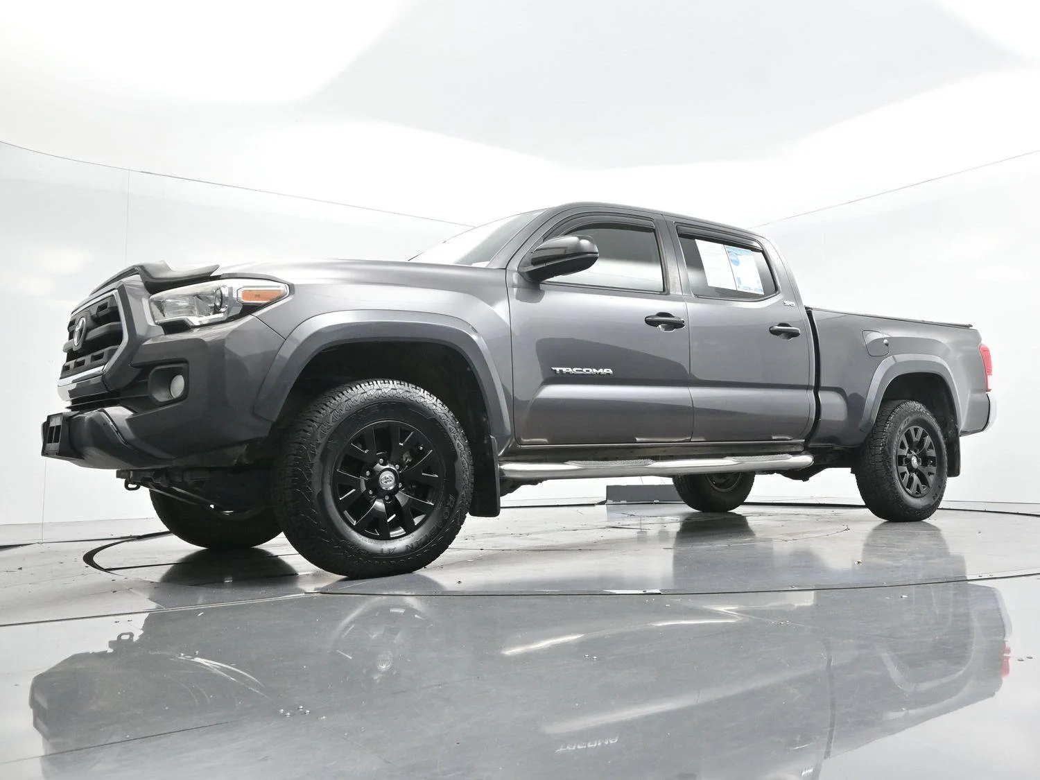 Used 2017 Magnetite Gray Metallic Toyota SR5 image 42