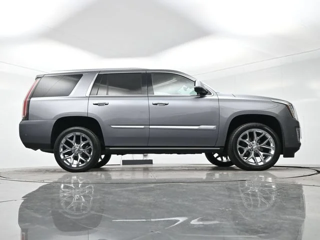 Used 2020 SATIN STEEL METALLIC Cadillac Premium Luxury image 32