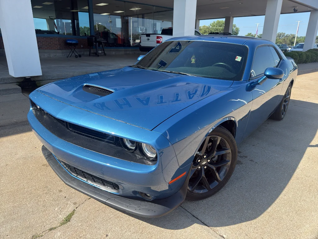 Used 2022 Frostbite Dodge R/T image 2