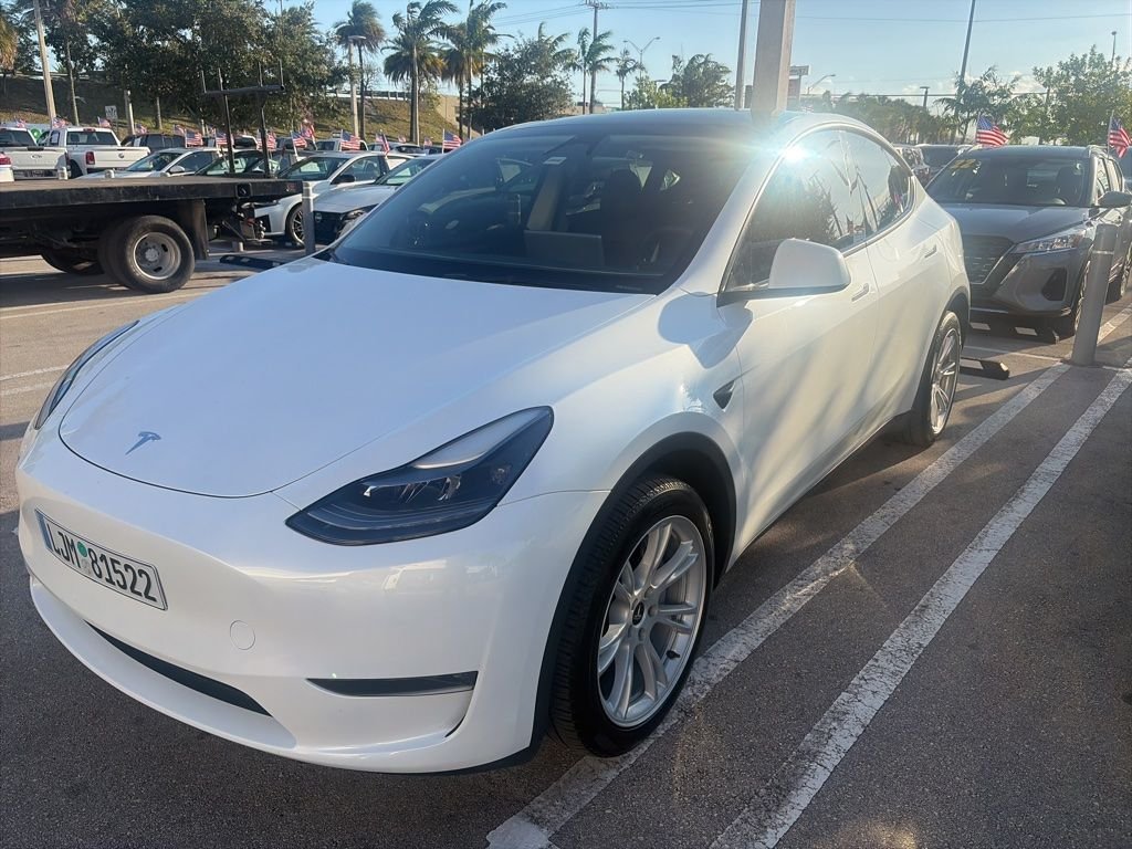 2024 Tesla Model Y Long Range Dual Motor All-Wheel Drive's photo