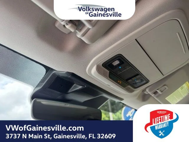 Used 2024 White Metallic Ford Premium image 27