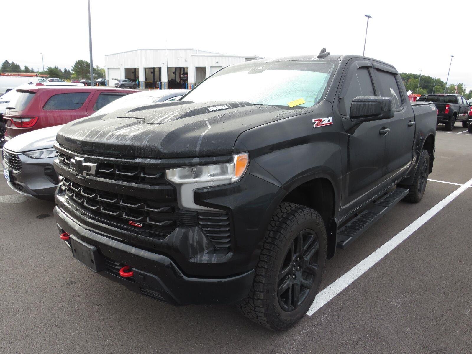Used 2025 Black Chevrolet LT Trail Boss image 5