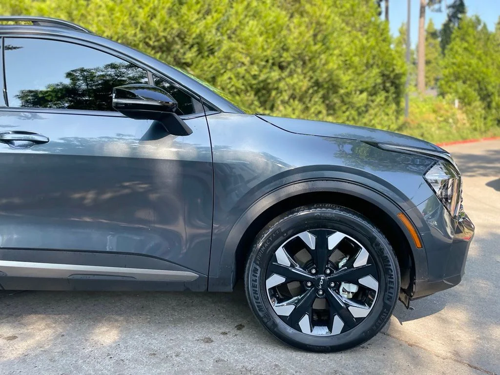 Used 2023 Gravity Gray Kia X-Line image 2