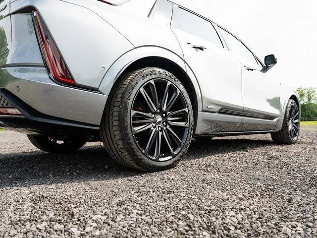 2026 Cadillac LYRIQ V Premium - Photo 17