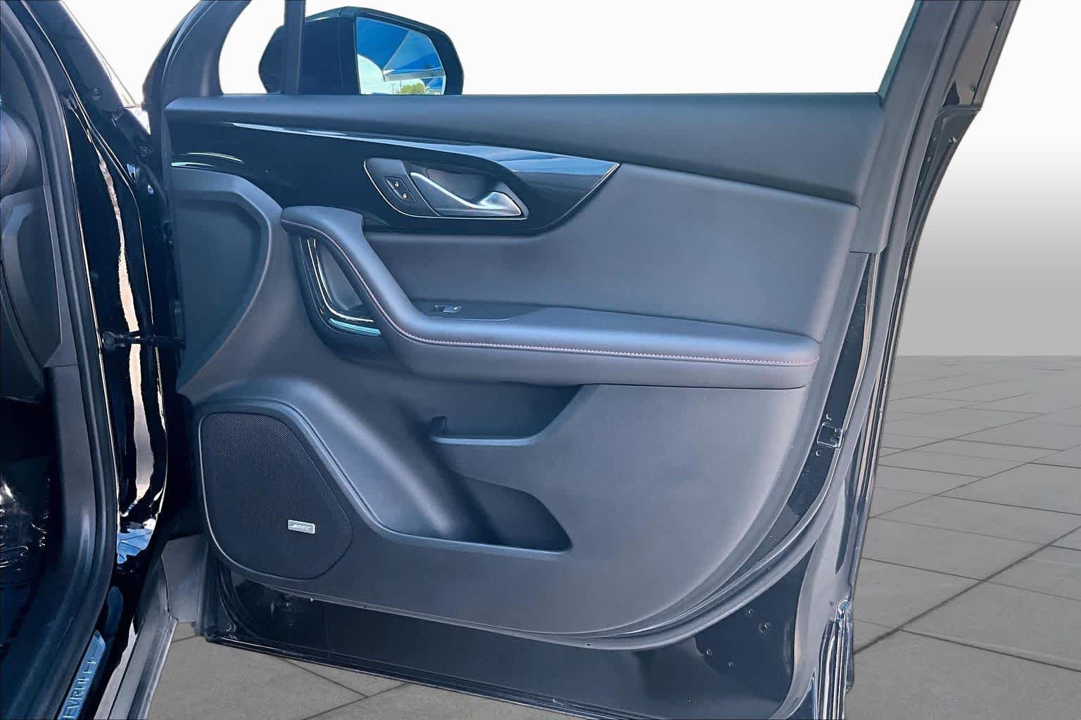 Used 2022 Black Chevrolet RS image 22