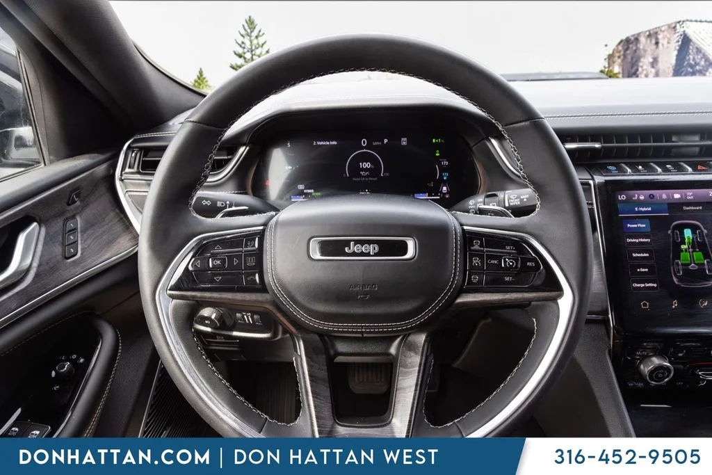 Used 2023 Gray Jeep Overland 4xe image 5