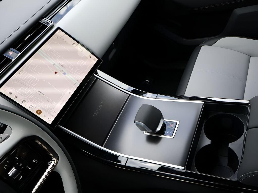 New 2026 Fuji White Land Rover  image 19