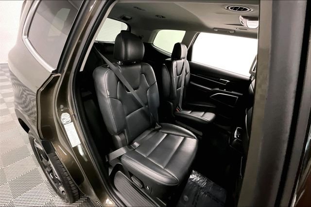 2025 Kia Telluride S - Photo 25