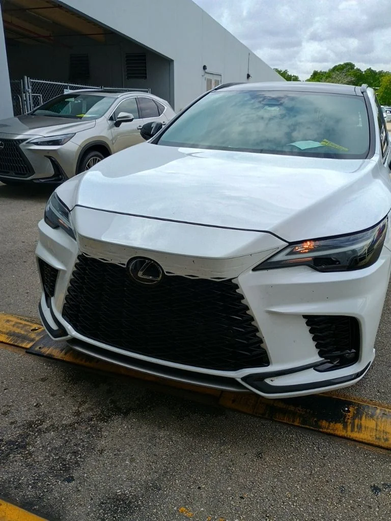 Used 2024 Ultra White Lexus 500h F SPORT Performance image 4
