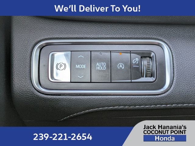 Used 2025 White Buick Sport Touring image 27