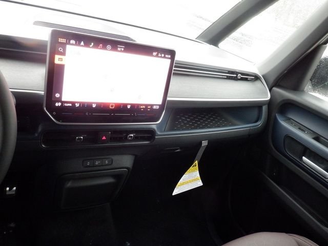 2025 Volkswagen ID. Buzz PRO S - Photo 18