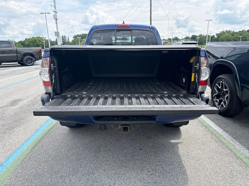 Used 2015 Blue Toyota Base image 8