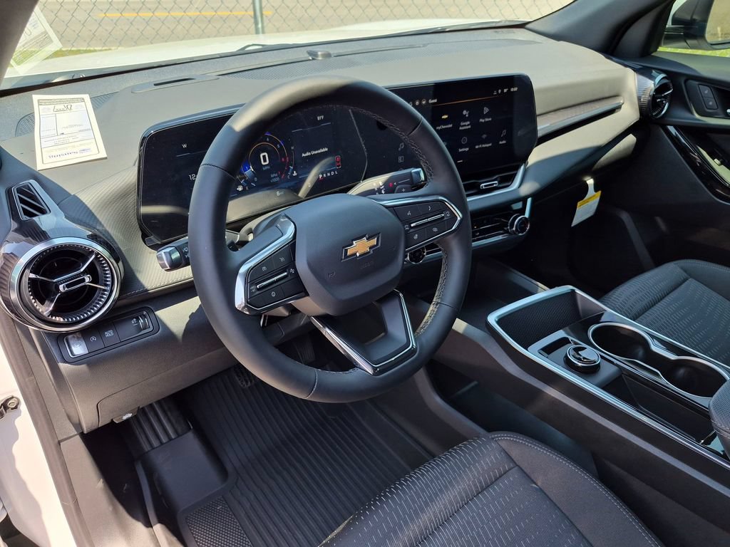 New 2026 Summit White Chevrolet LT image 31