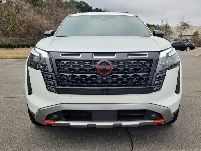 New 2026 Everest White Pearl TriCoat Nissan Rock Creek® image 8