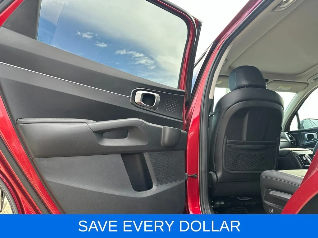 Used 2023 Red Kia S image 13