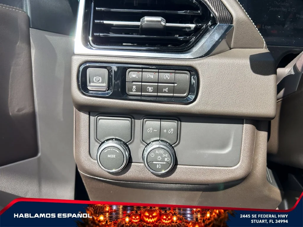 New 2026 Onyx Black GMC Elevation image 25