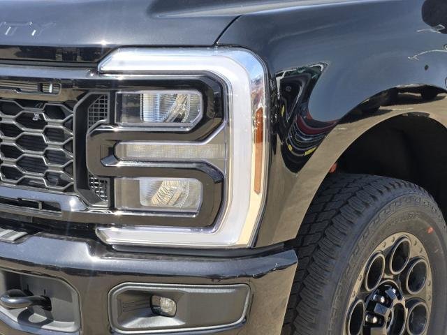 New 2026 Agate Black Metallic Ford F-250® Lariat® image 25