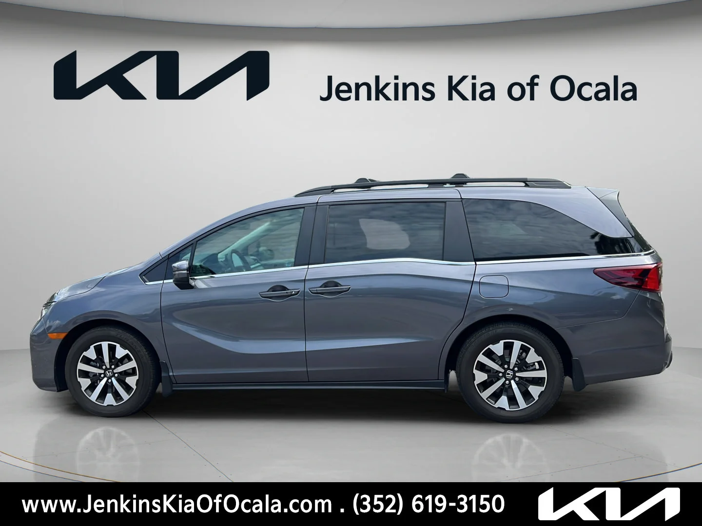 Used 2025 Gray Honda EX-L image 6