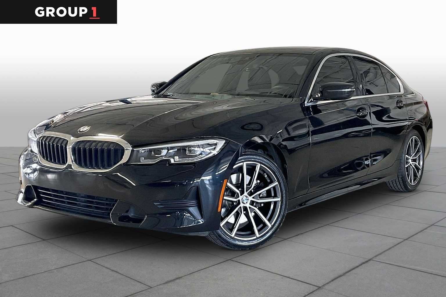 2021 BMW 3 Series 330i Sedan's photo