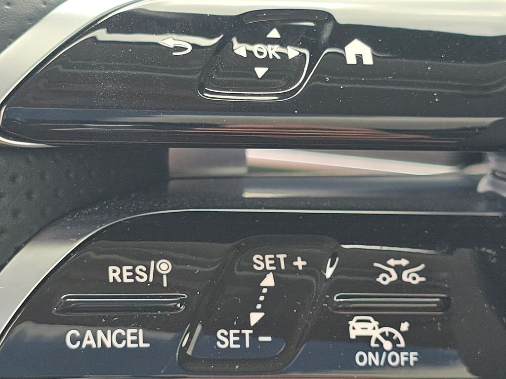 Certified Used 2026 Polar White Mercedes-Benz GLS 450 image 37