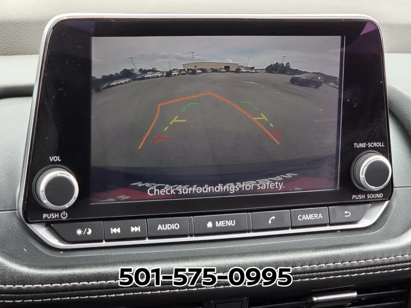 Used 2023 Super Black NISSAN FWD SV image 23
