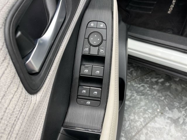 Used 2023 Pearl White Tricoat Nissan SV image 7