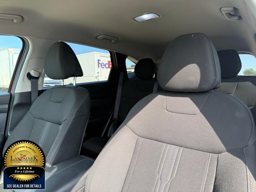 Used 2025 Ultimate Red Hyundai SEL FWD image 9