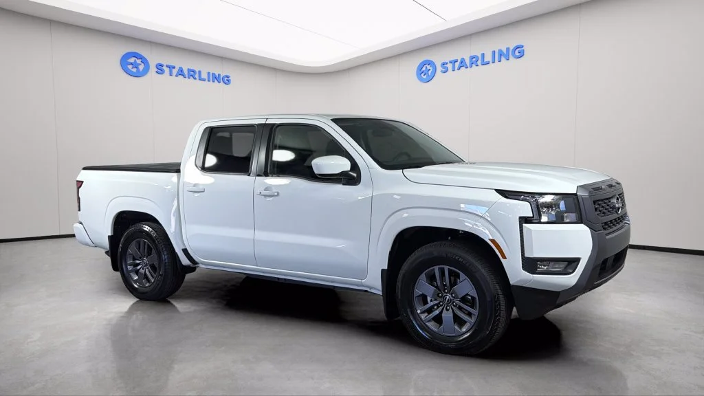 2025 Nissan Frontier SV - Photo 12