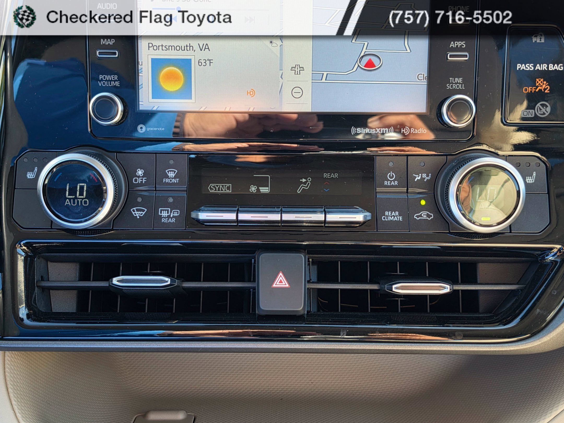Used 2021 Moon Dust Toyota XLE image 17
