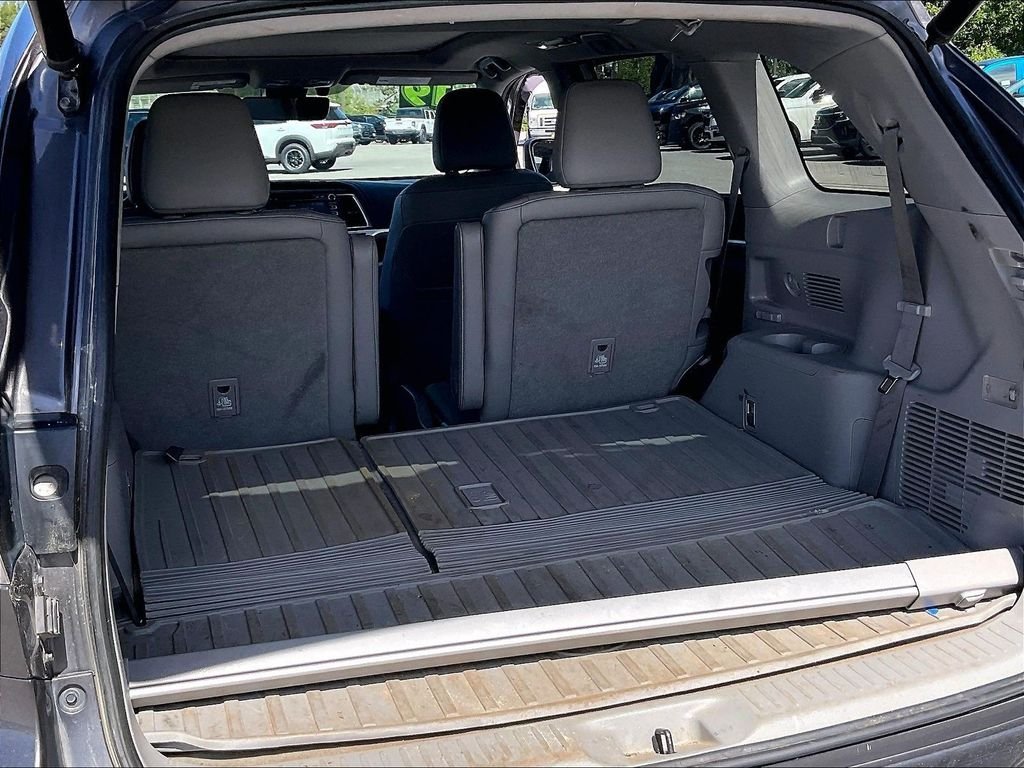 Used 2019 Predawn Gray Mica Toyota Limited Platinum image 37