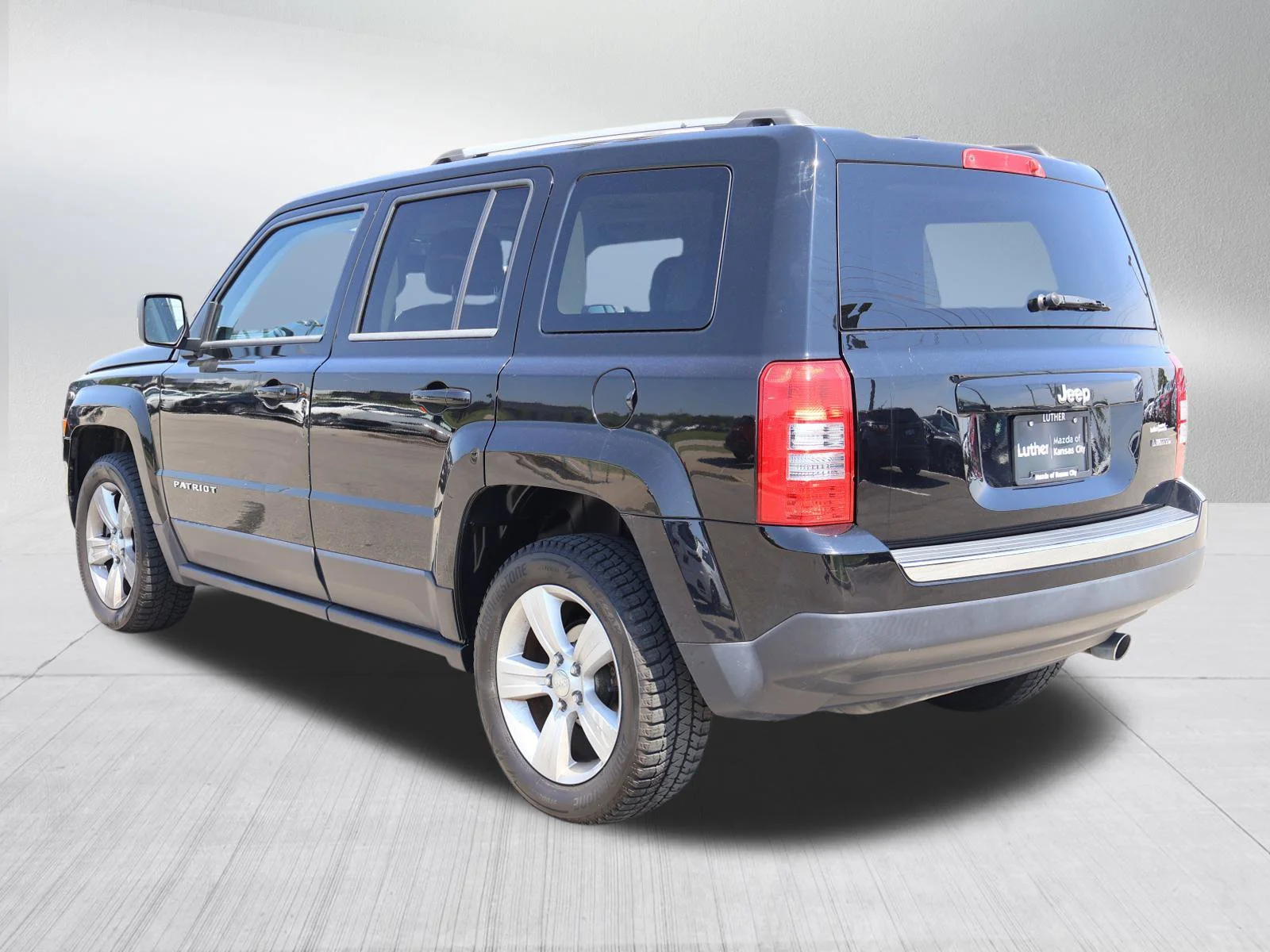 Used 2014 Black Clearcoat Jeep Limited image 5