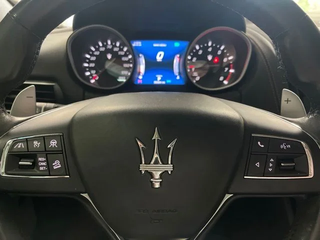 Used 2019  Maserati S GranLusso image 13