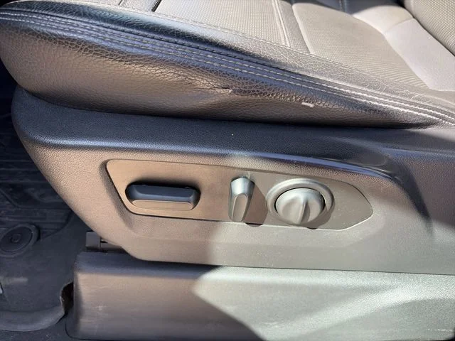 Used 2021 Green GMC Denali image 14