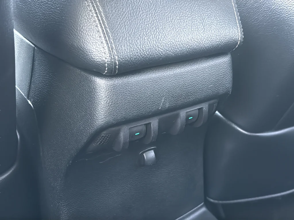 Used 2018 Black Jeep Unlimited Altitude image 20