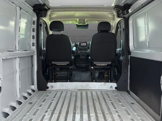 Used 2025 White Ram Base image 10