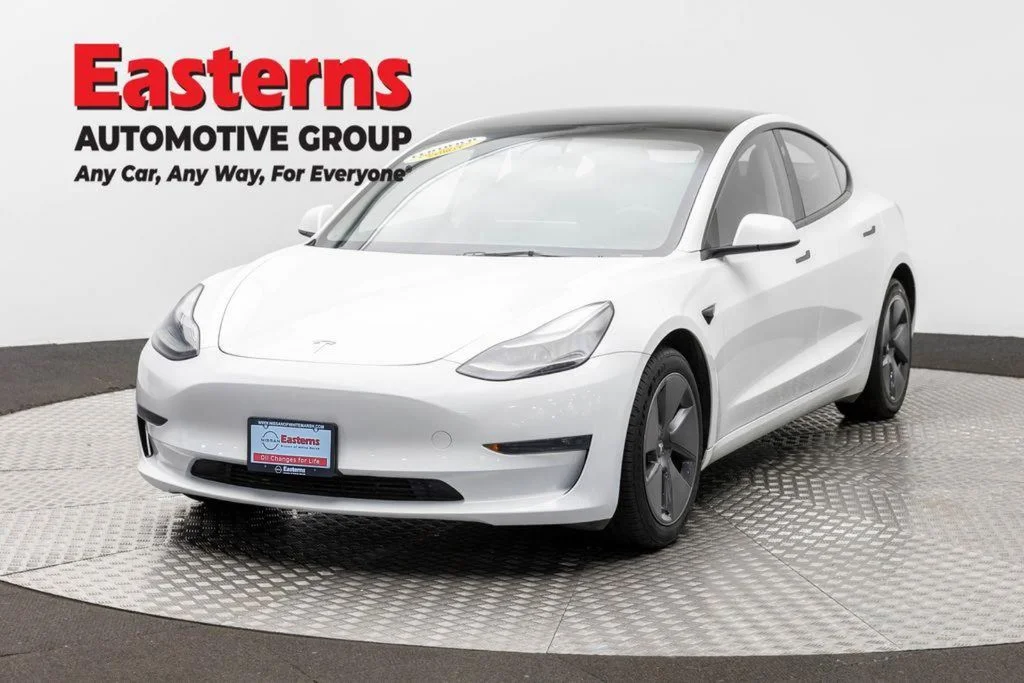 Used 2023 White Tesla Base image 1