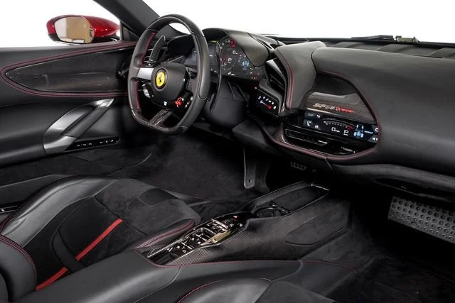 Used 2023 Rosso California Ferrari  image 45