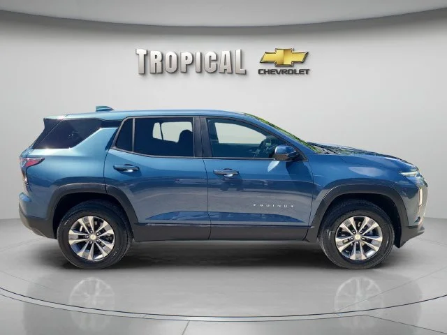 Used 2026 Lakeshore Blue Metallic Chevrolet LT image 6
