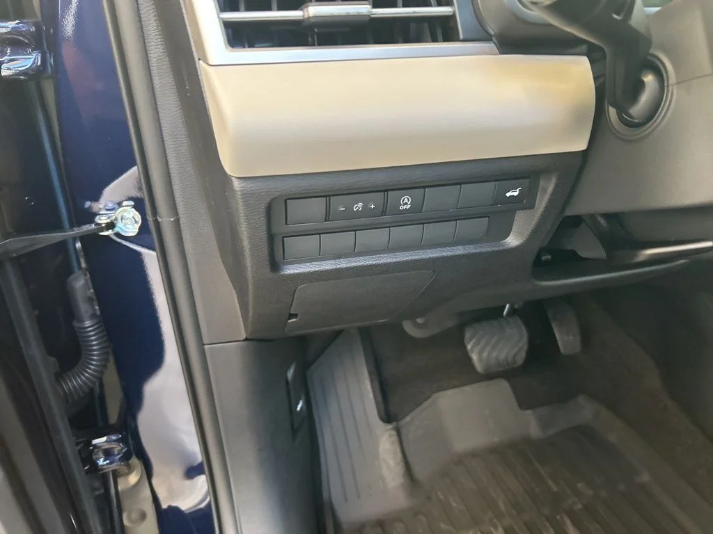 New 2026 Blue Mitsubishi SE 1.5T 2WD image 38