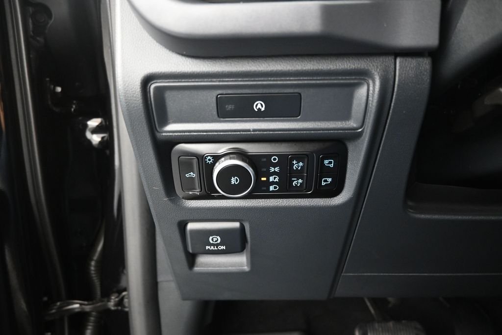 Used 2025 Black Ford XLT image 12