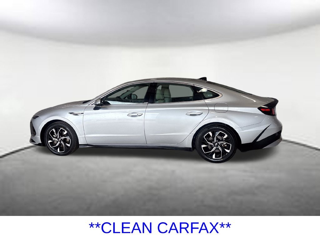 Certified Used 2025 Silver Hyundai SEL image 2