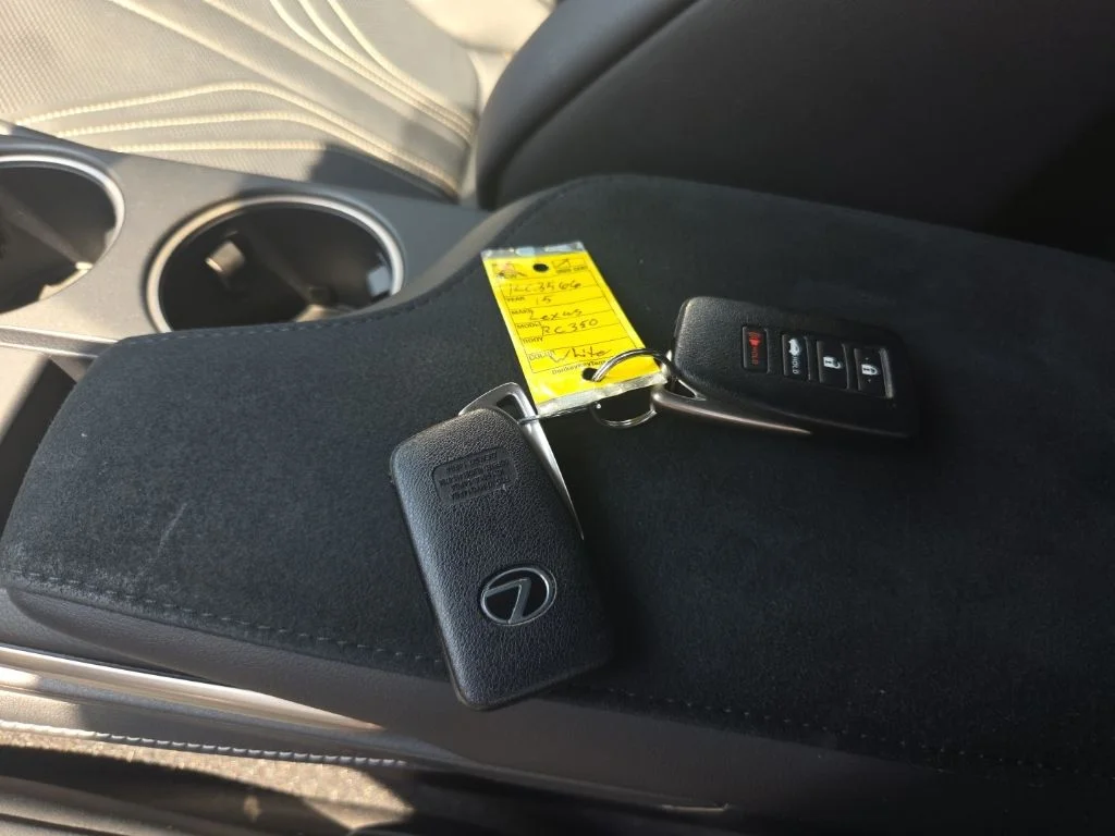 Used 2015 White Lexus F image 6