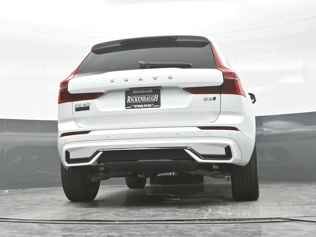 Used 2026 Crystal White Volvo Plus image 27