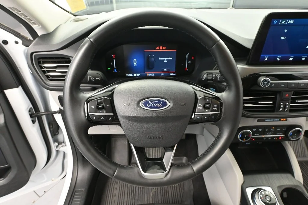 Used 2023 White Ford Active image 20