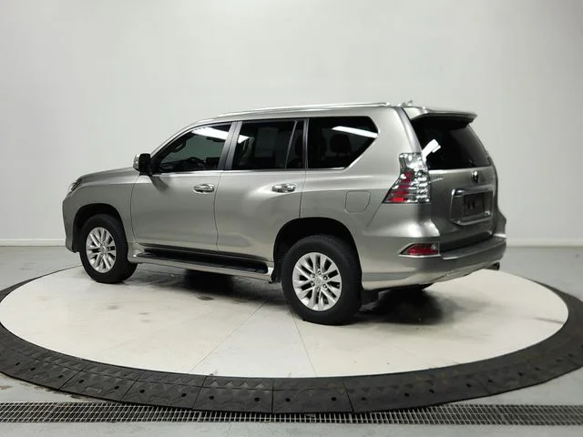Used 2023 Silver Lexus 460 image 6