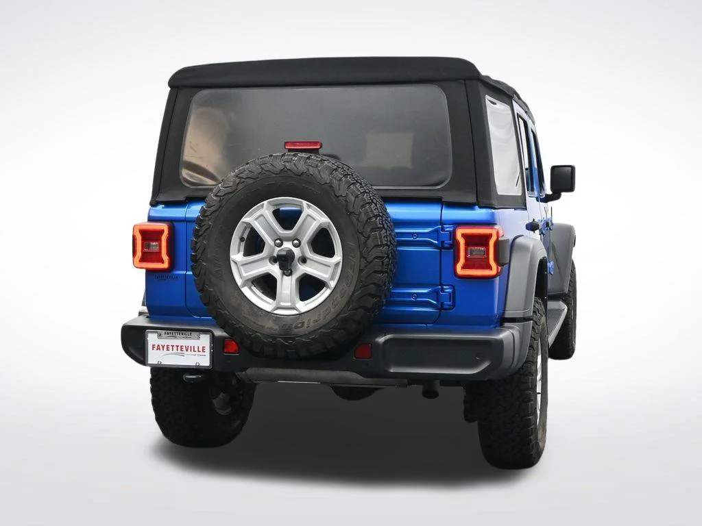 Used 2021 Blue Jeep Unlimited Sport S image 7