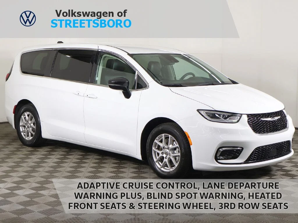 2024 Chrysler Pacifica