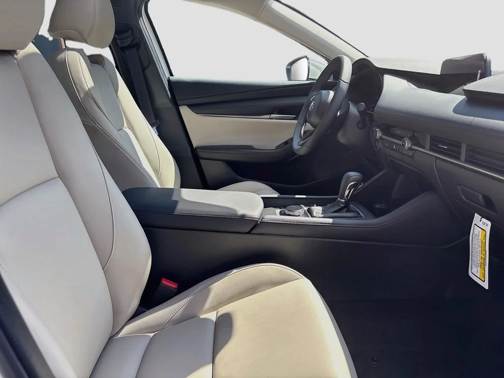 New 2026 Snowflake White Pearl Mazda 2.5 S Preferred image 28
