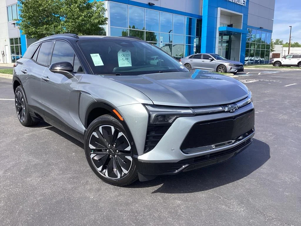 New 2026 Sterling Gray Metallic Chevrolet RS image 7